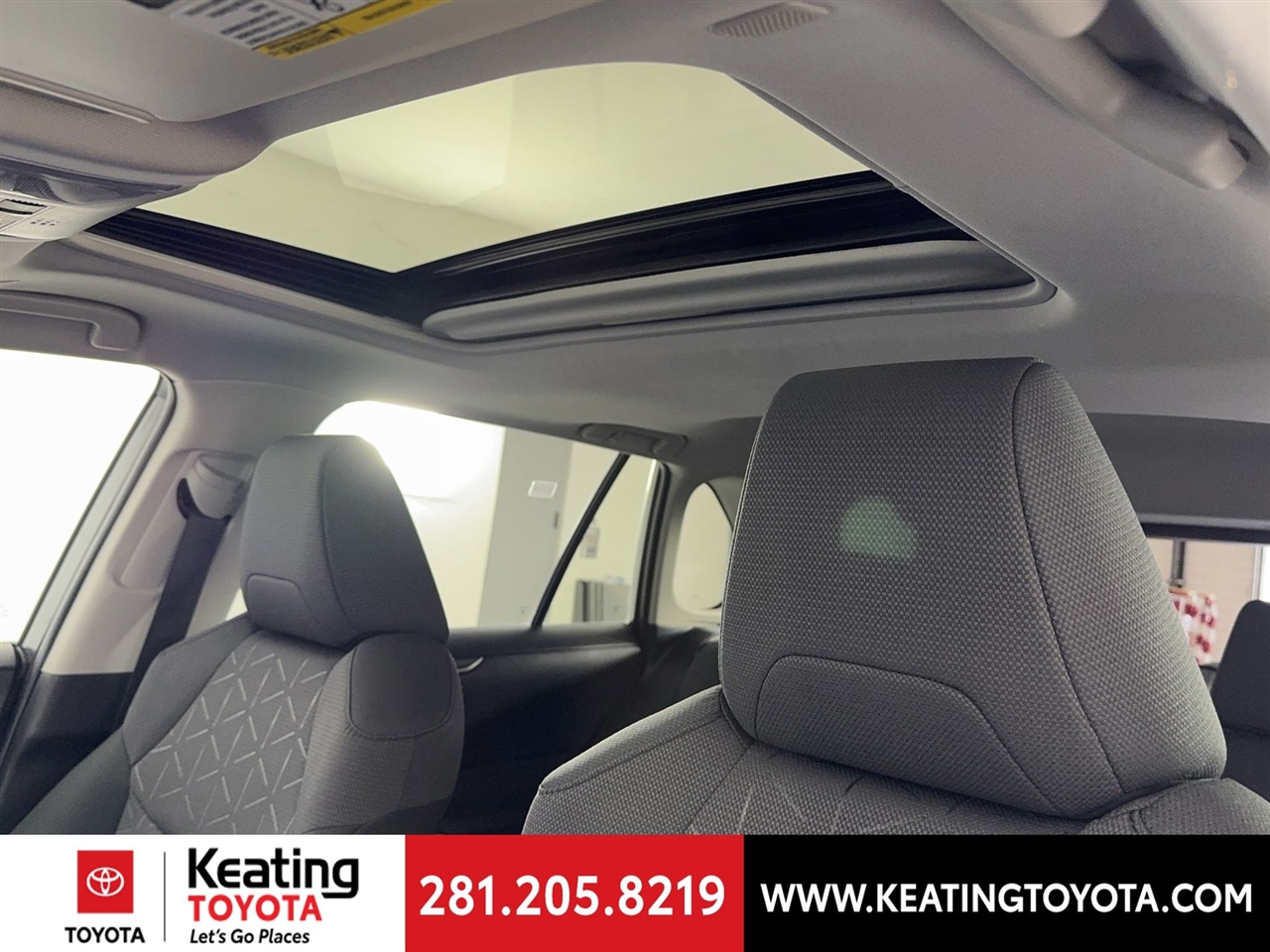 Toyota RAV4 XLE 2024