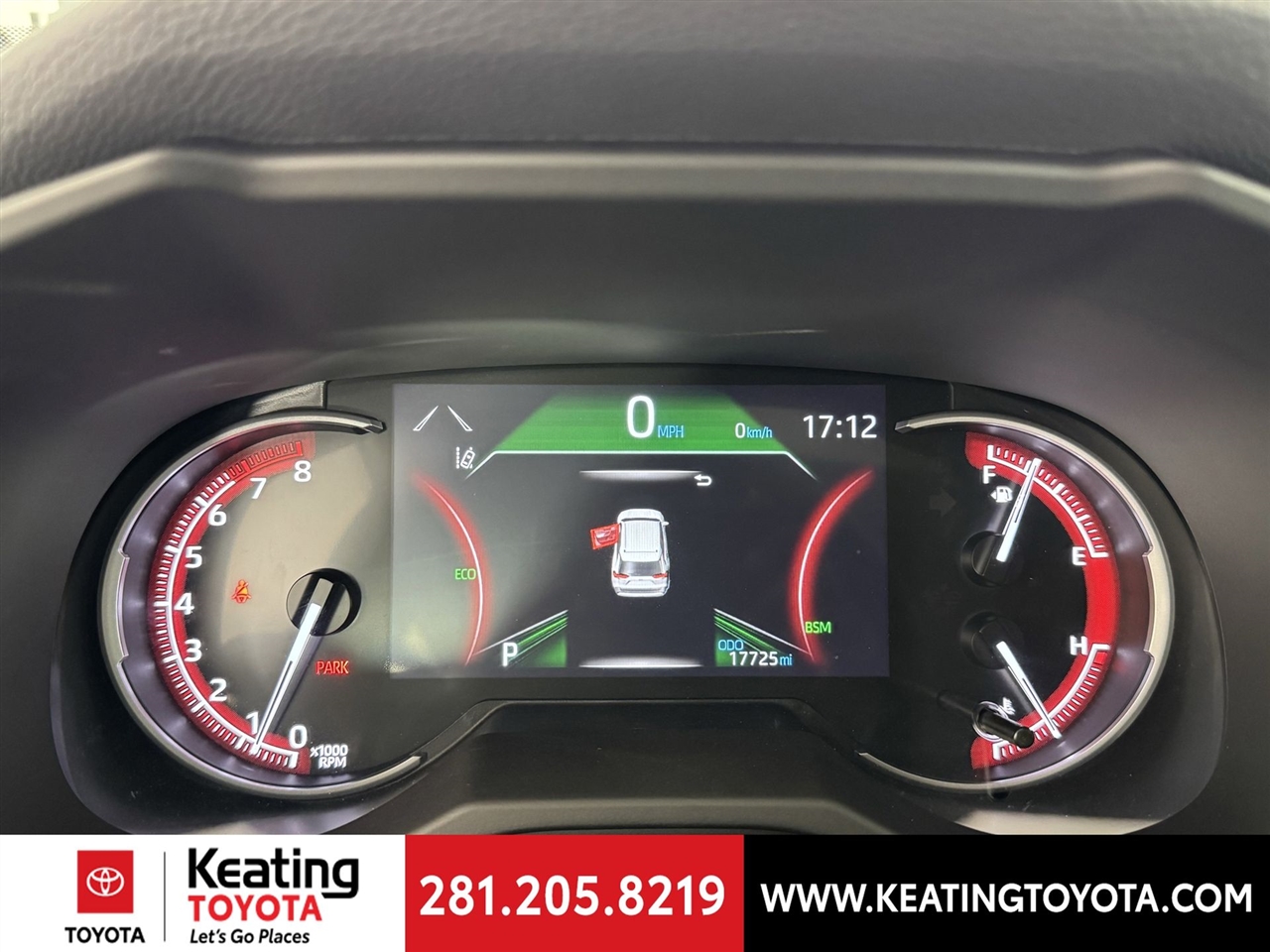 Toyota RAV4 XLE 2024