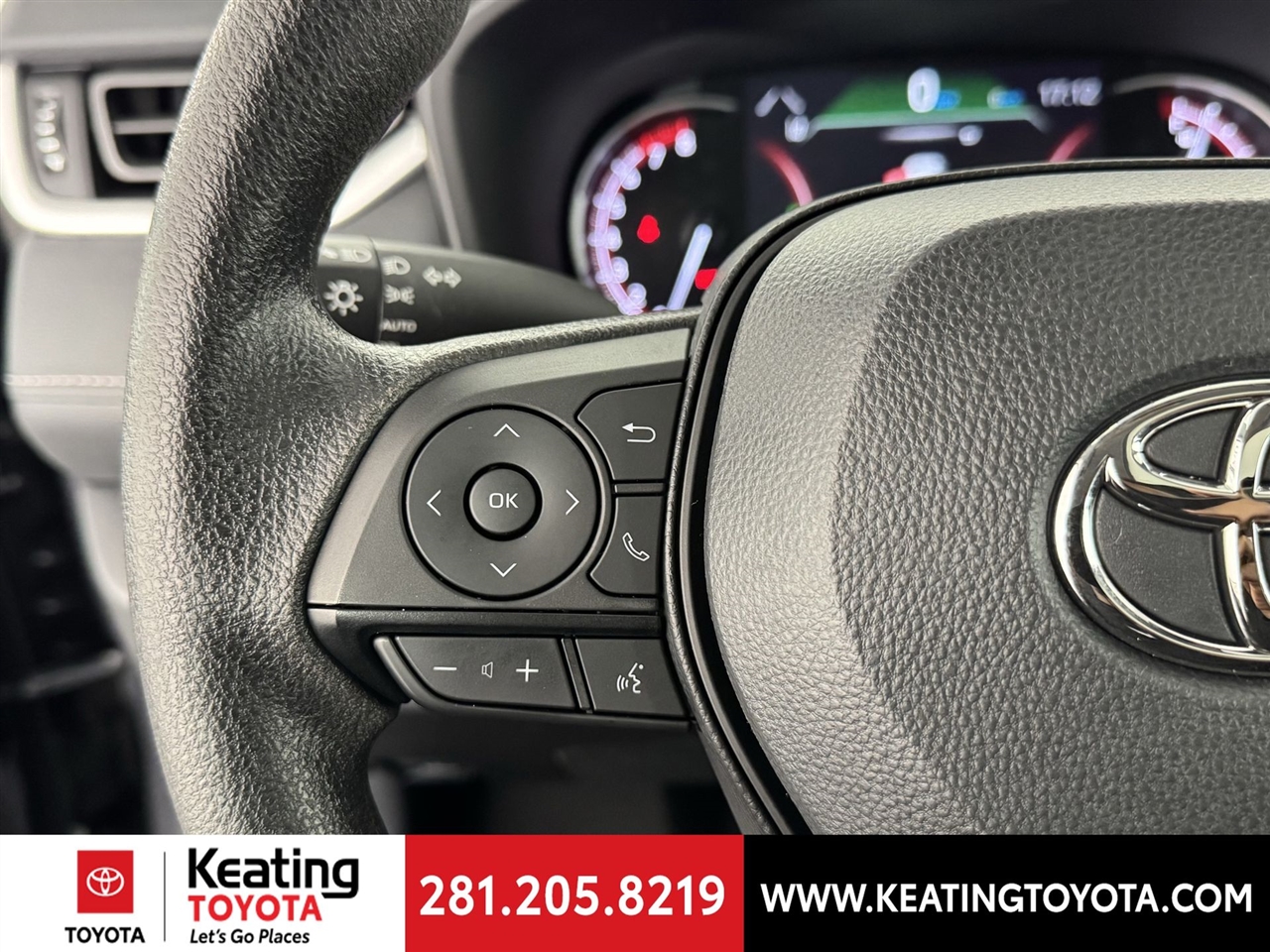 Toyota RAV4 XLE 2024