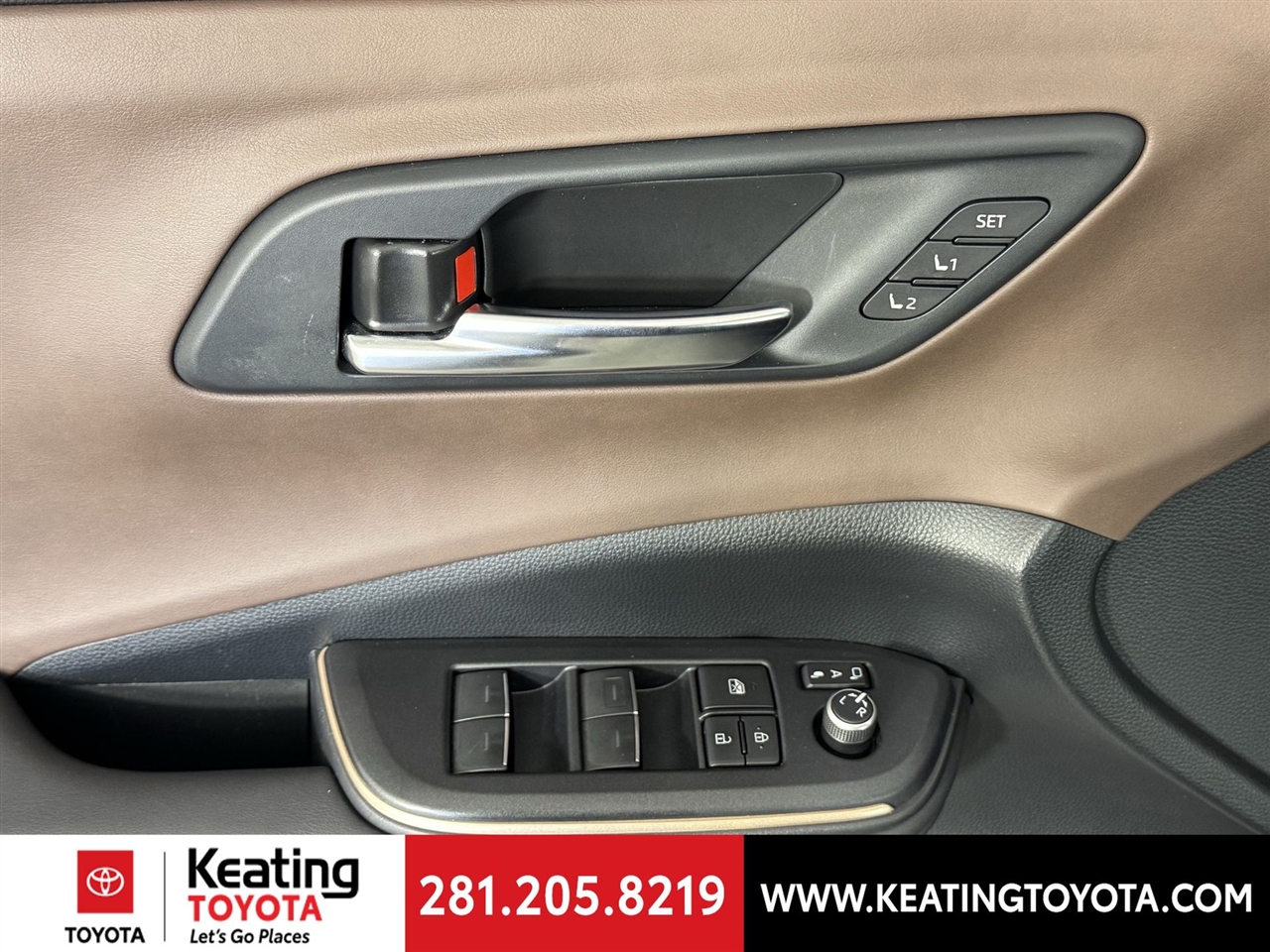 Toyota Crown XLE 2023