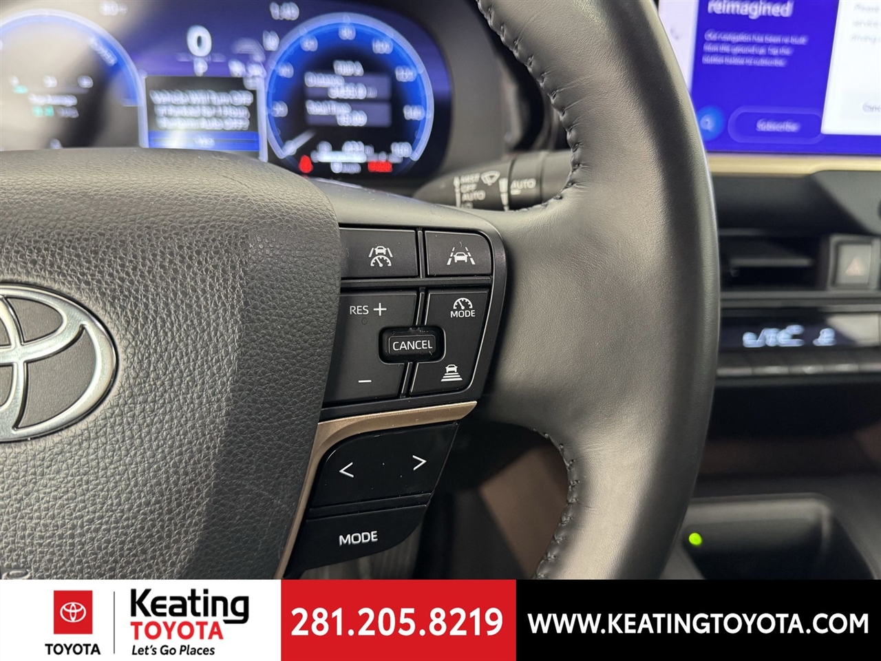 Toyota Crown XLE 2023