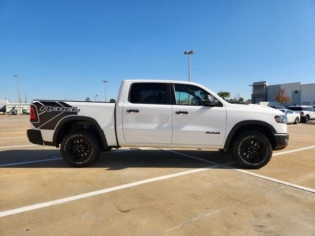 RAM 1500 Rebel Crew Cab SB 4WD 2025