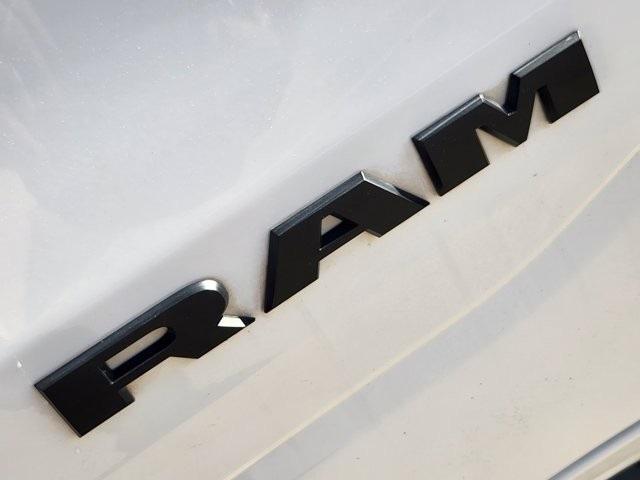 RAM 1500 Rebel Crew Cab SB 4WD 2025