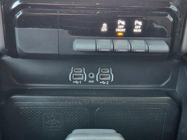 RAM 1500 Rebel Crew Cab SB 4WD 2025