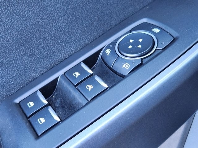 Ford F-250 SD XLT Crew Cab 4WD 2025