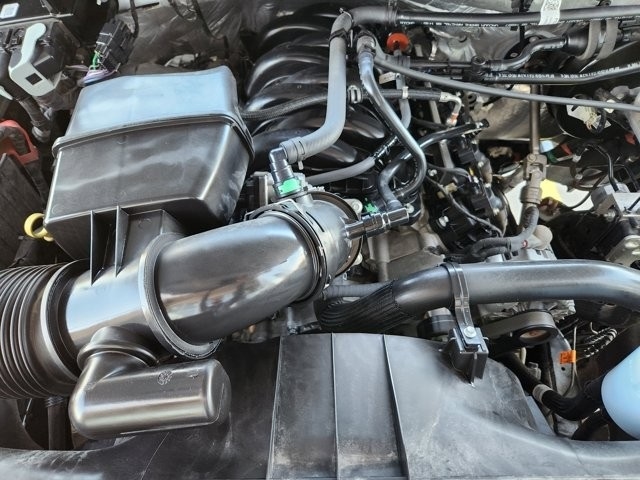 Ford F-250 SD XLT Crew Cab 4WD 2025