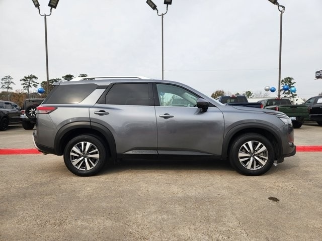 Nissan Pathfinder SL 4WD 2025