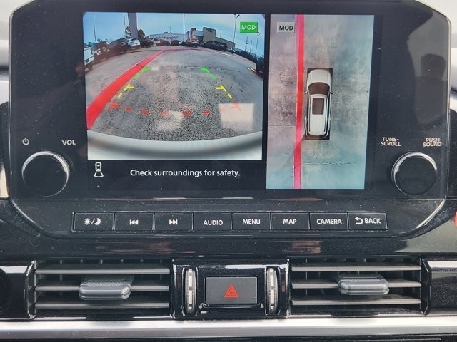 Nissan Pathfinder SL 4WD 2025