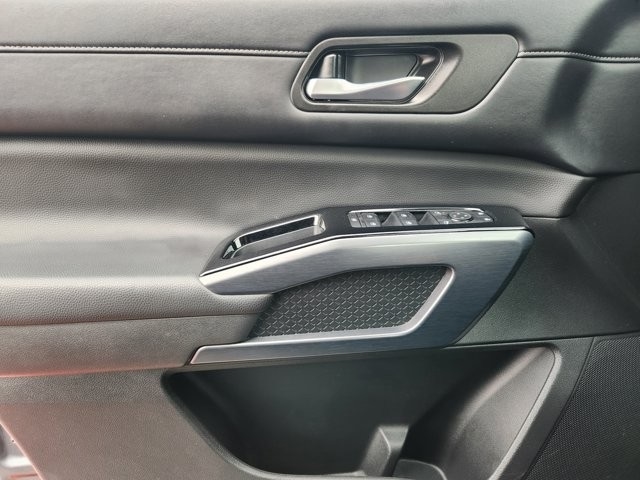 Nissan Pathfinder SL 4WD 2025