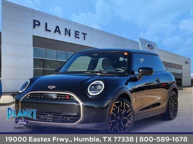 MINI Cooper S Signature 2 Door Hatchback 2025