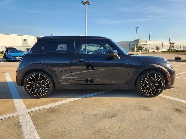 MINI Cooper S Signature 2 Door Hatchback 2025