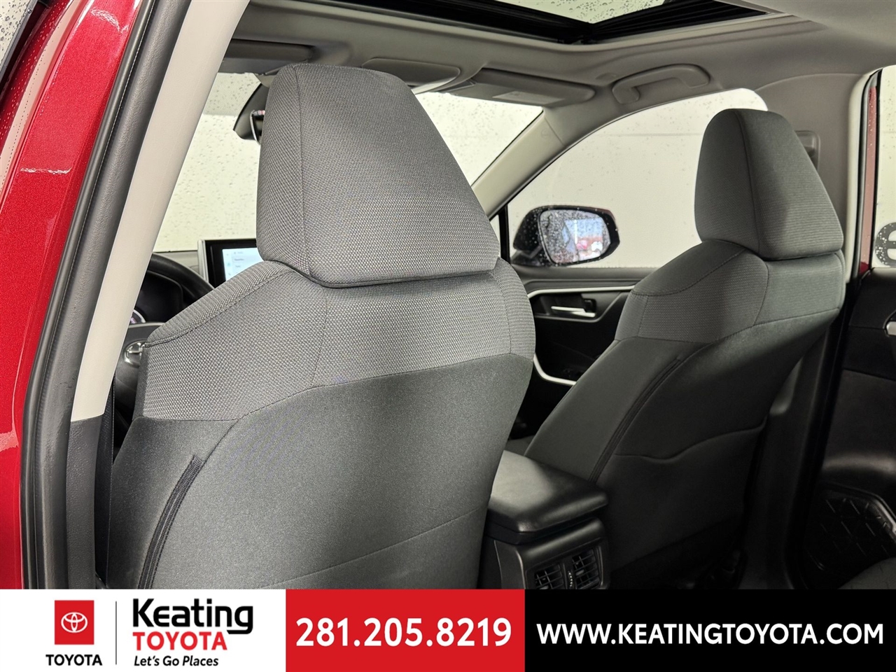 Toyota RAV4 XLE 2025