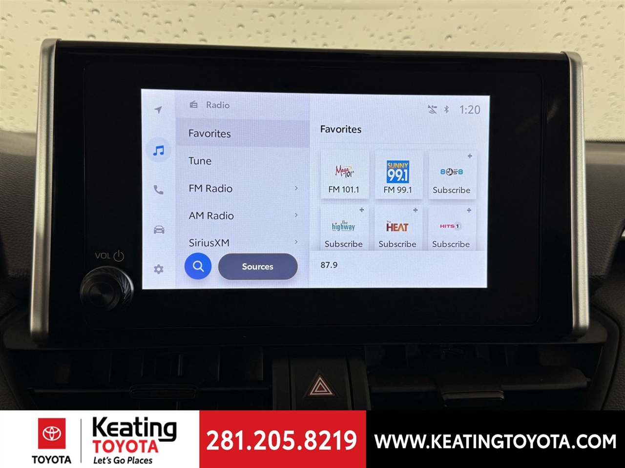 Toyota RAV4 XLE 2025