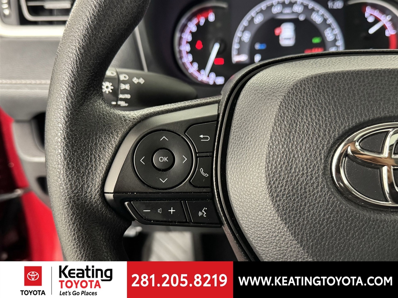 Toyota RAV4 XLE 2025