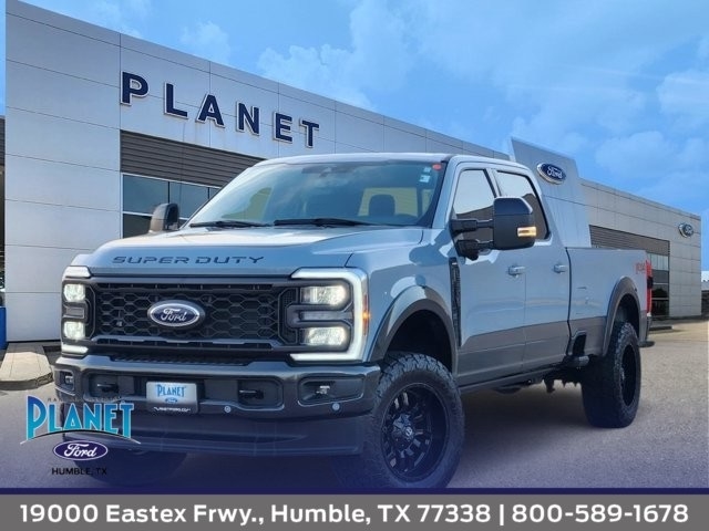 Ford F-350 SD Lariat Crew Cab Long Bed 4WD 2024