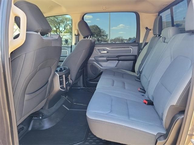 RAM 1500 Big Horn Crew Cab SWB 4WD 2020