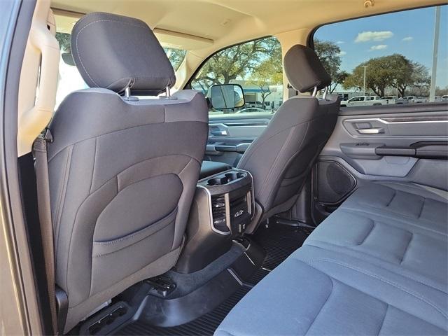 RAM 1500 Big Horn Crew Cab SWB 4WD 2020