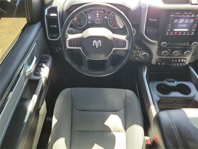 RAM 1500 Big Horn Crew Cab SWB 4WD 2020