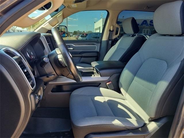 RAM 1500 Big Horn Crew Cab SWB 4WD 2020