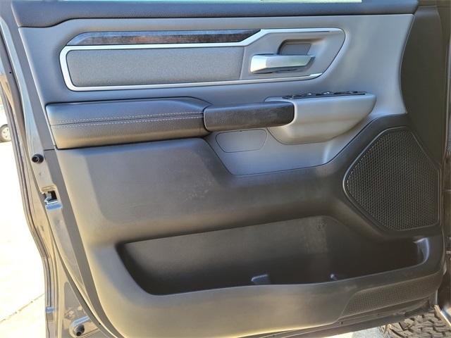 RAM 1500 Big Horn Crew Cab SWB 4WD 2020