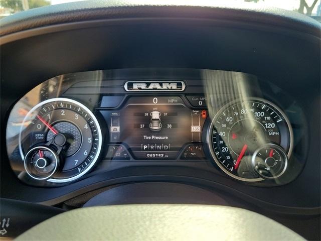 RAM 1500 Big Horn Crew Cab SWB 4WD 2020