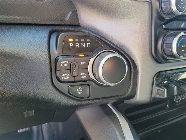 RAM 1500 Big Horn Crew Cab SWB 4WD 2020