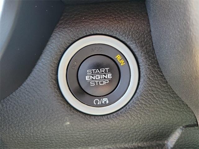 RAM 1500 Big Horn Crew Cab SWB 4WD 2020