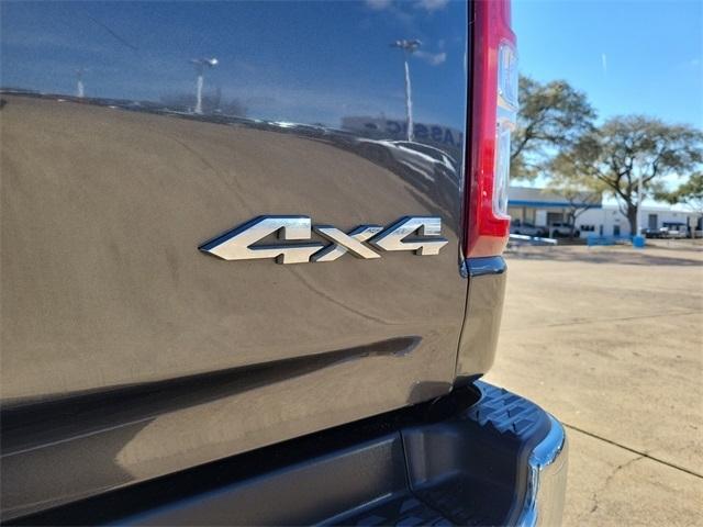 RAM 1500 Big Horn Crew Cab SWB 4WD 2020