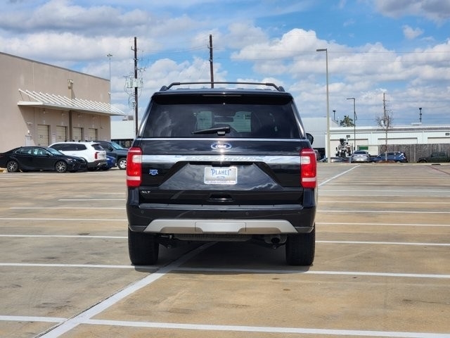 Ford Expedition XLT 2021