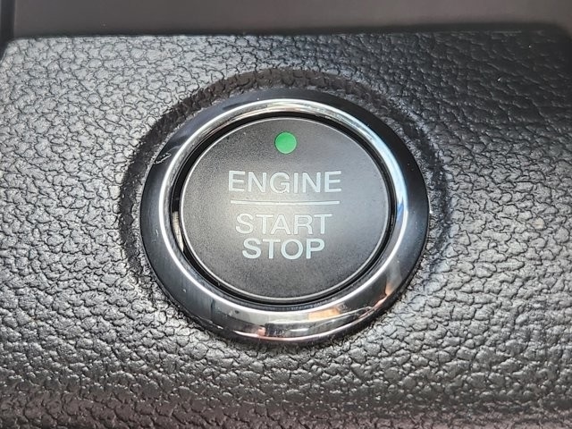 Ford Expedition XLT 2021