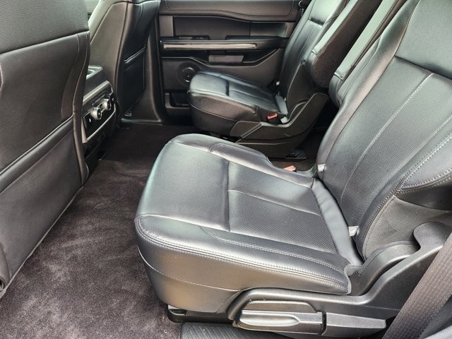 Ford Expedition XLT 2021