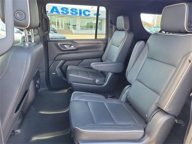 Chevrolet Suburban Premier 4WD 2023