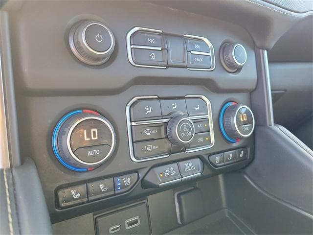 Chevrolet Suburban Premier 4WD 2023