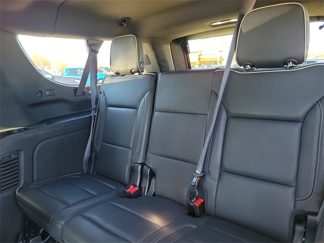 Chevrolet Suburban Premier 2023