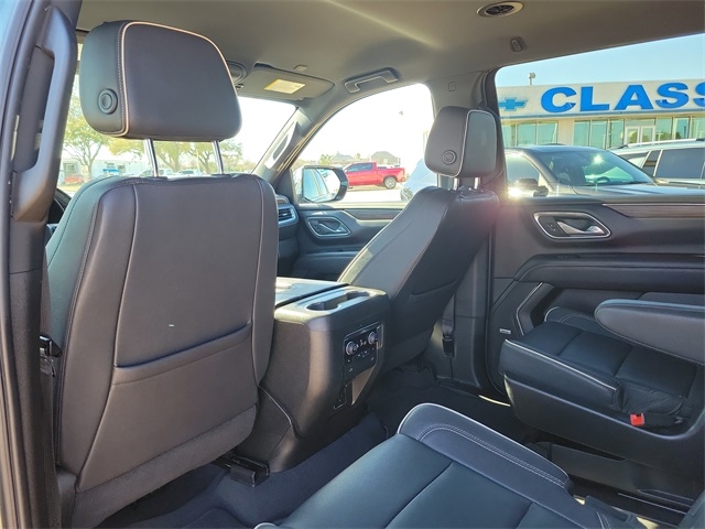 Chevrolet Suburban Premier 2023