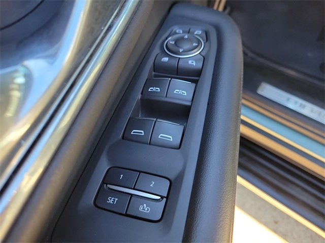 Chevrolet Suburban Premier 2023