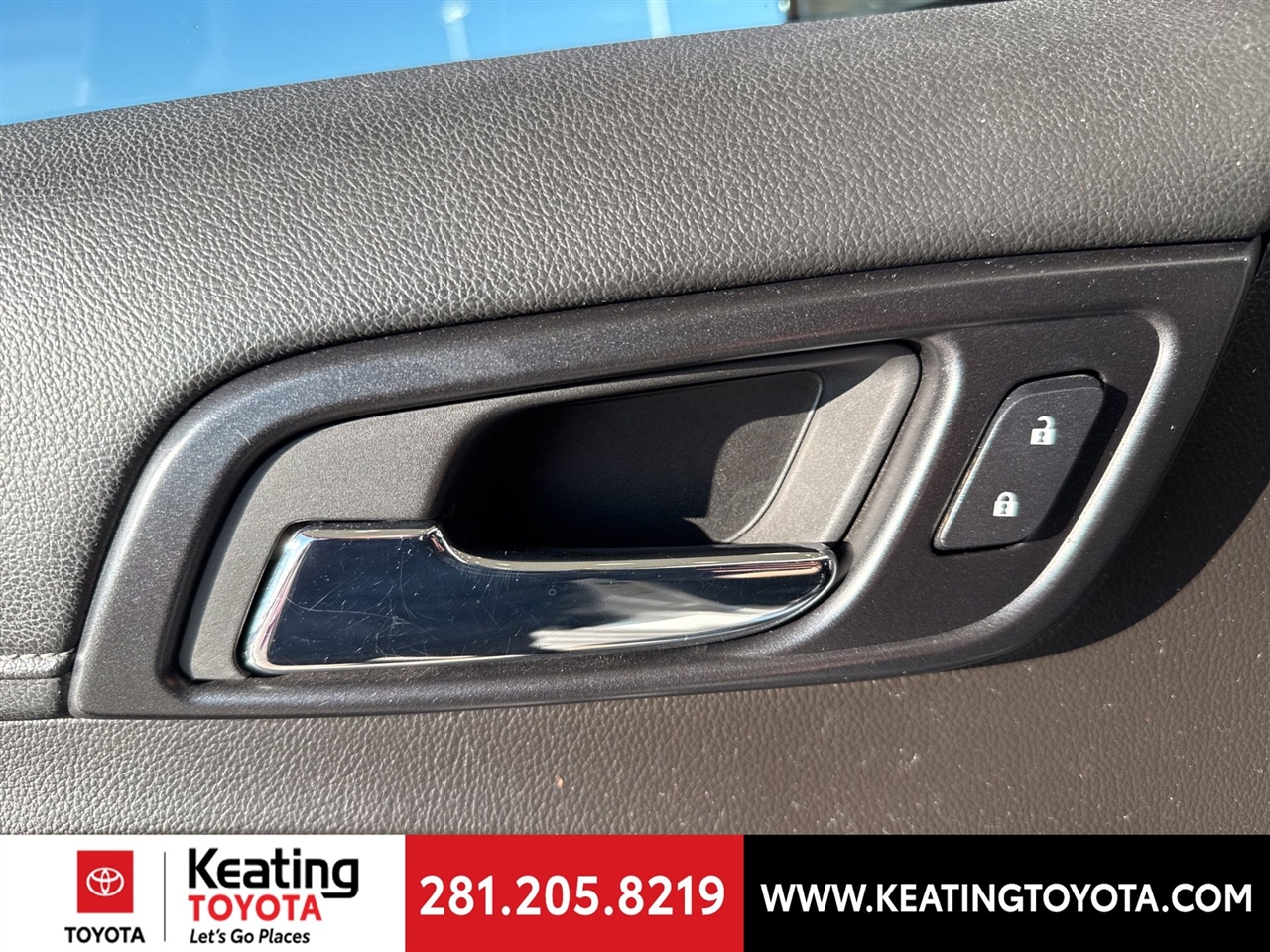 GMC Yukon XL SLT 2WD 2017