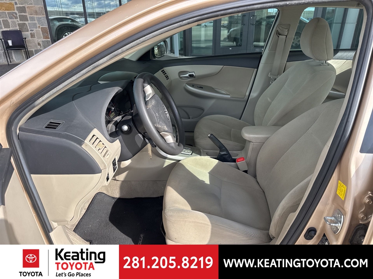 Toyota Corolla LE 4-Speed AT 2011