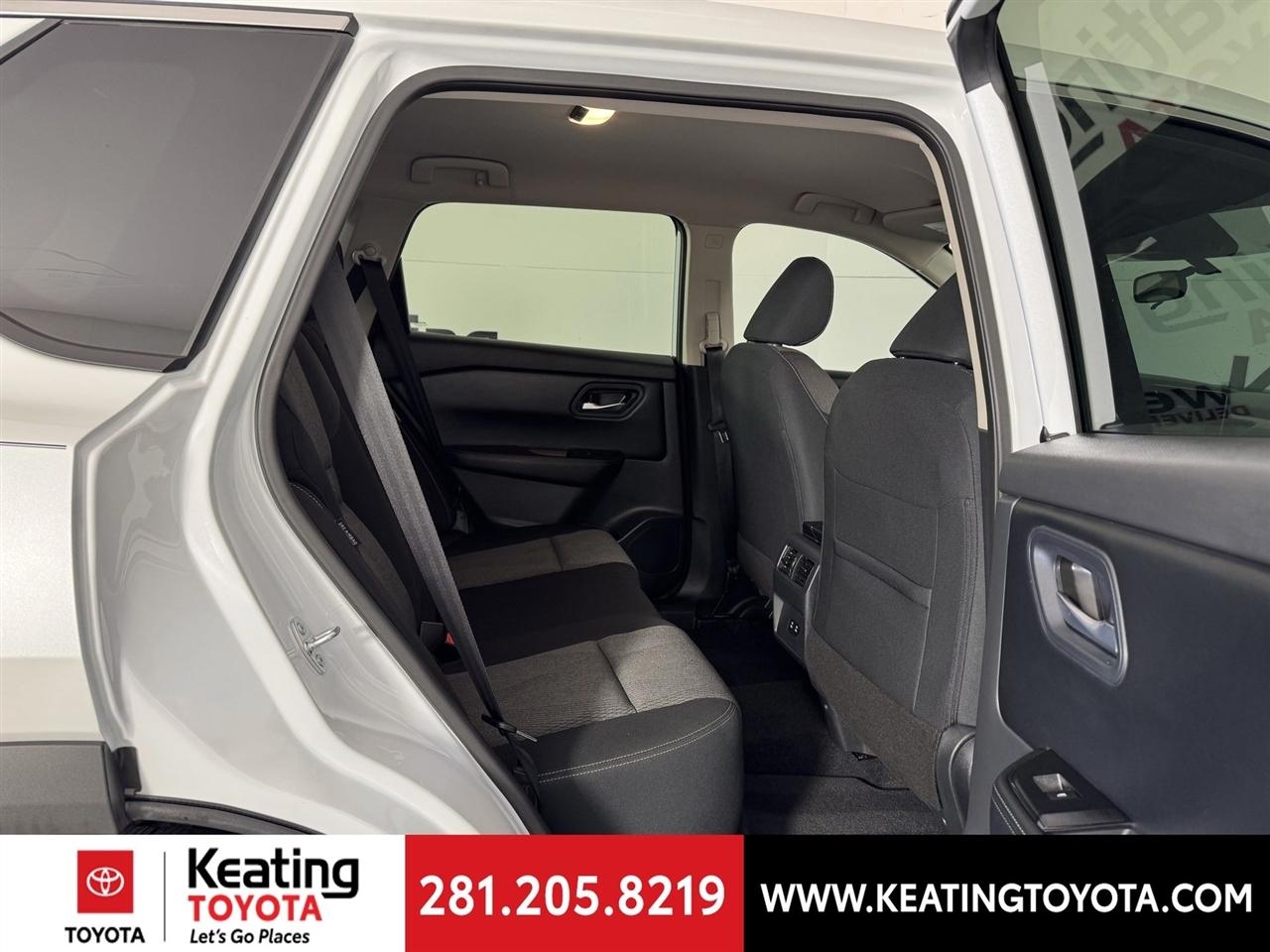 Nissan Rogue SV 2026