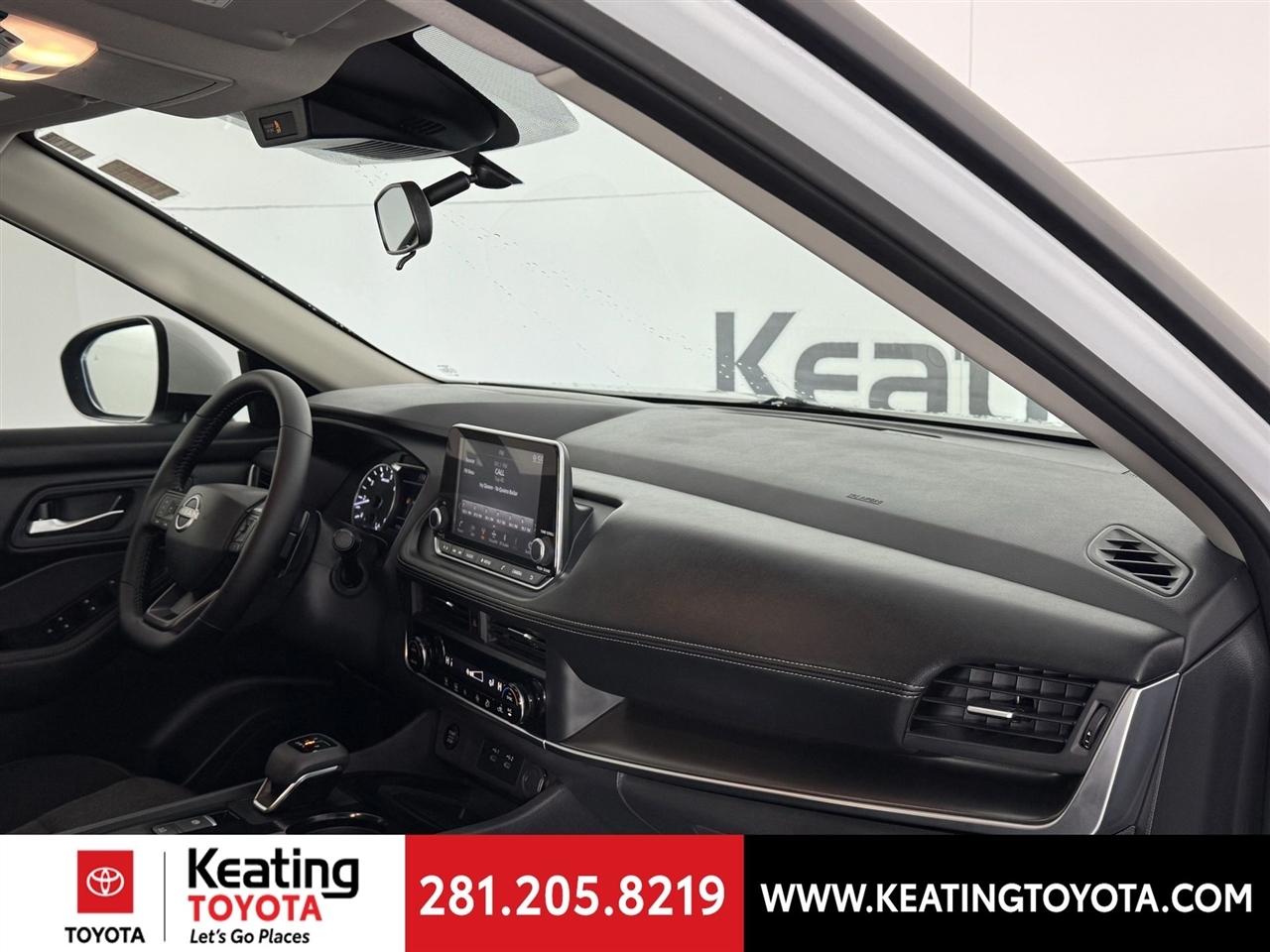 Nissan Rogue SV 2026