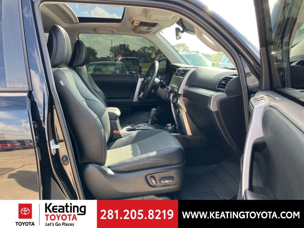 Toyota 4Runner SR5 Premium 4WD 2021