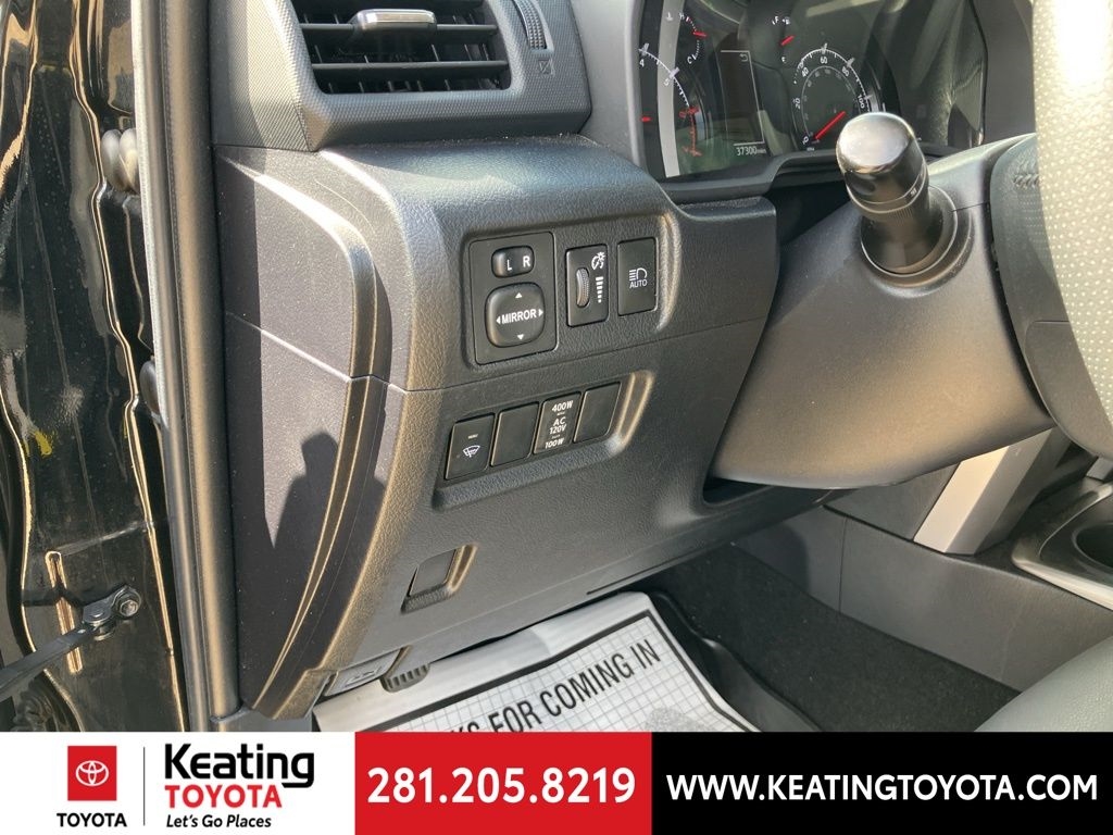 Toyota 4Runner SR5 Premium 4WD 2021