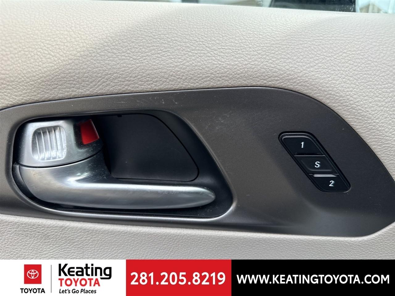 Chrysler Pacifica Hybrid Select 2024