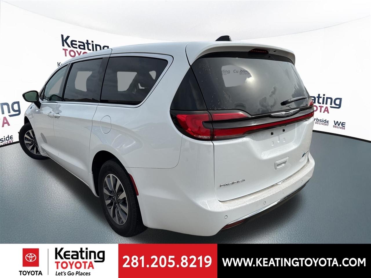 Chrysler Pacifica Hybrid Select 2024