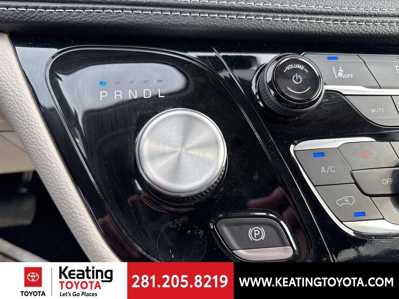 Chrysler Pacifica Hybrid Select 2024