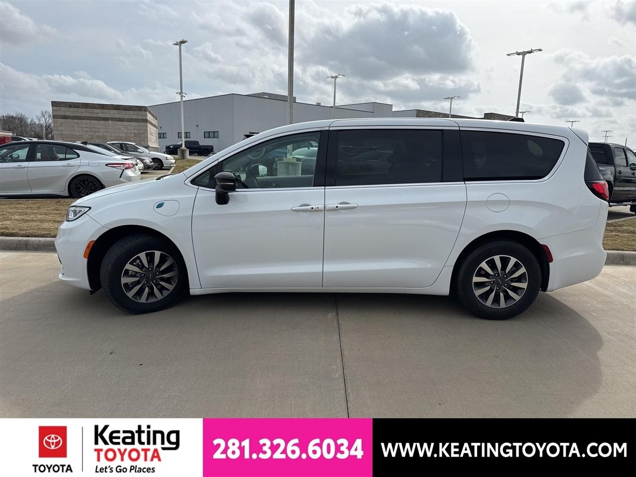 Chrysler Pacifica Hybrid Select 2024