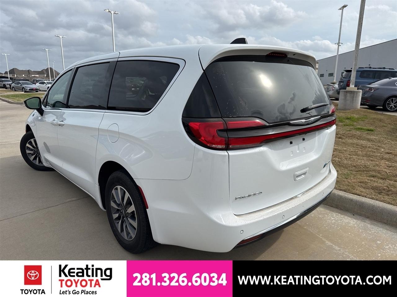 Chrysler Pacifica Hybrid Select 2024