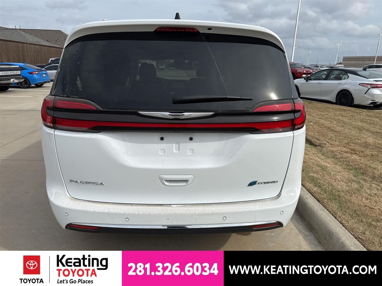 Chrysler Pacifica Hybrid Select 2024
