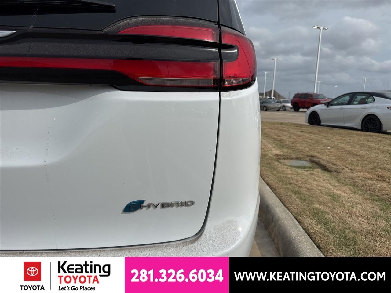 Chrysler Pacifica Hybrid Select 2024