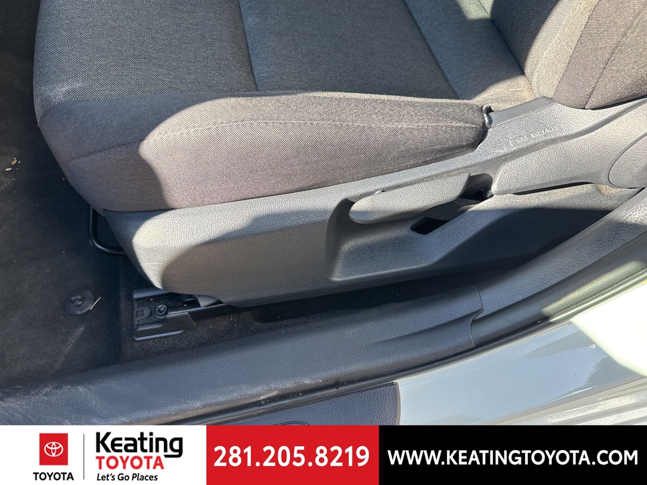 Toyota Camry Hybrid XLE 2025